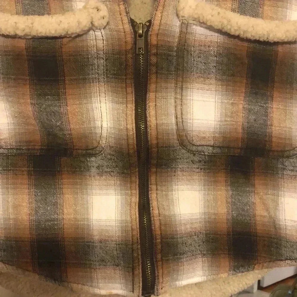 Unity plaid lined vest. - Picture 4 of 9